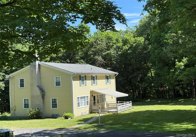 Homes for sale in Hamptonburgh, NY | 72 Egbertson Rd, Hamptonburgh, NY 10916 | MLS# 1012392