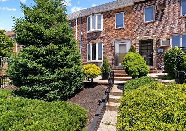 Photo 2 of Single family home for sale at 6361 76th Street, New York, NY 11379 | MLS# 1012393 | Listing updated on 2026-09-28
