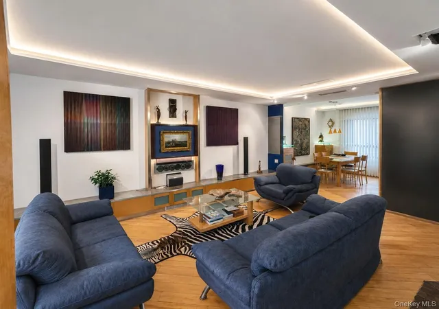 Photo 4 of Single family home for sale at 6361 76th Street, New York, NY 11379 | MLS# 1012393 | Listing updated on 2026-09-28