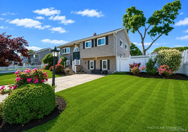 1st image of 415 Elmwood St, Islip Terrace, NY 11752 | MLS# 1012396