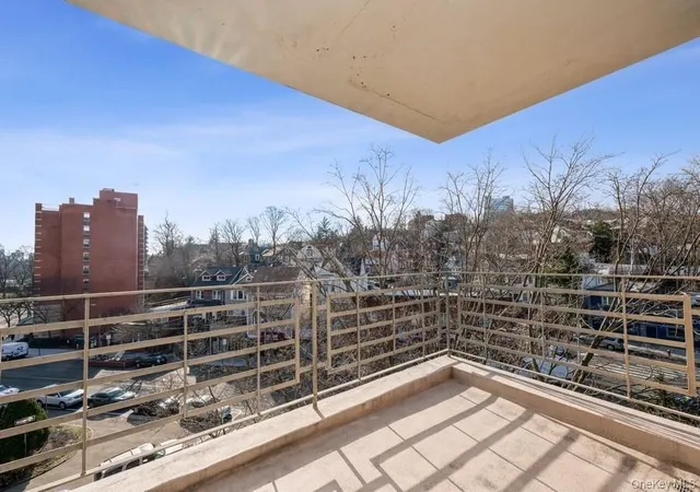 Photo 3 of Sale Pending at 6485 Broadway #5K, Bronx, NY 10471 | MLS# 1012415 | Listing updated on 2026-07-07