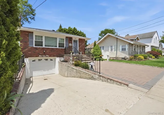 3rd image of 153 Davison Ave, Lynbrook, NY 11563 | MLS# 1012435