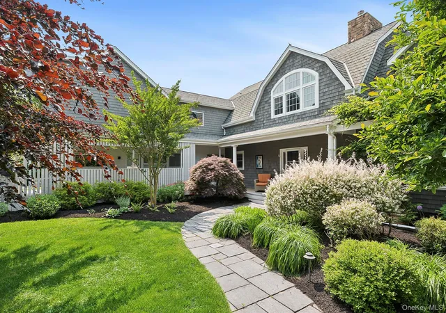 2nd image of 160 Sound Dr, Southold, NY 11944 | MLS# 1012436