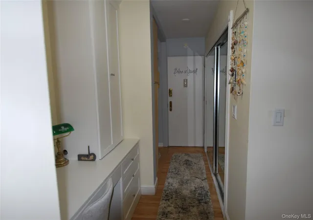 2nd image of 4 Stokes Rd, Yonkers, NY 10710