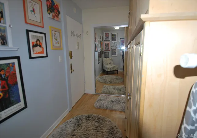 3rd image of 4 Stokes Rd, Yonkers, NY 10701