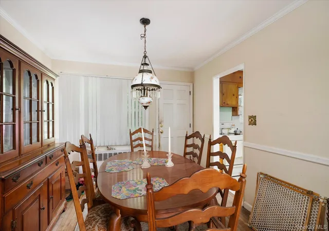 Photo 3 of Single family home for sale at 145 Arthur Ave, Floral Park, NY 11001 | MLS# 1012451 | Listing updated on 2026-09-23