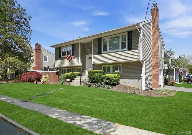 Homes for sale in Huntington, NY | 448 Lenox Rd, Huntington, NY 11746 | MLS# 1012460