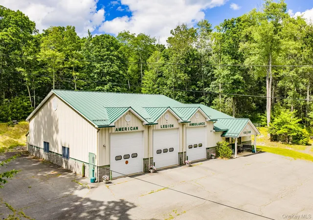 Homes for sale in Highland, NY | 17 Collins Rd, Highland, NY 12732 | MLS# 1012464