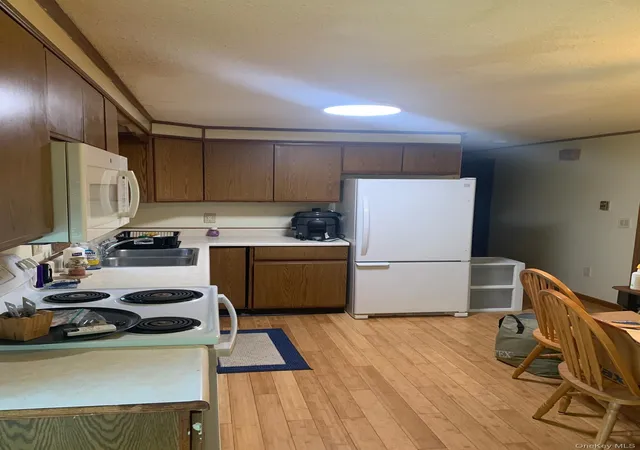 4th image of 79 Cambridge Dr, Red Hook, NY 12571 | MLS# 1012471