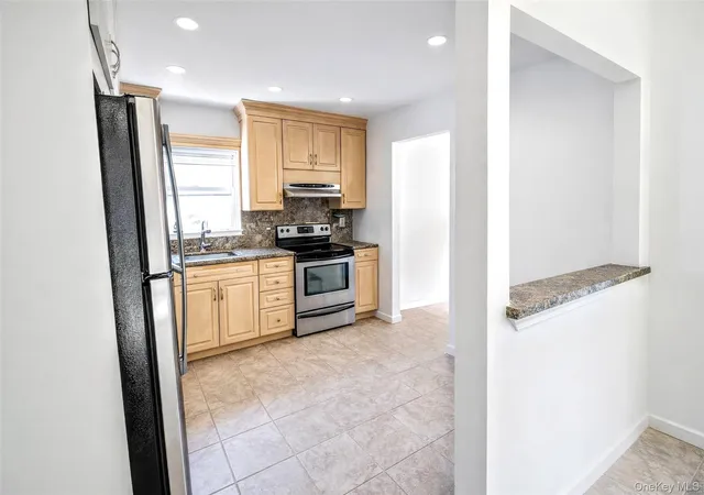 Photo 3 of House for sale at 42-19 195 Street, New York, NY 11358 | MLS# 1012473 | Listing updated on 2026-09-16