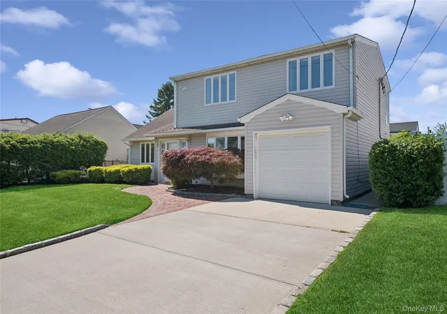 2nd image of 7 Blanche St, Oyster Bay, NY 11803 | MLS# 1012496