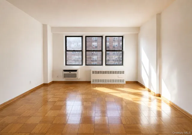 Homes for sale in New York, NY | 42 55 Colden St #11V, New York, NY 11355 | MLS# 1012506