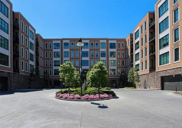 Homes for sale in Glen Cove, NY | 100 Garvies Point Rd #1131, Glen Cove, NY 11542 | MLS# 1012517