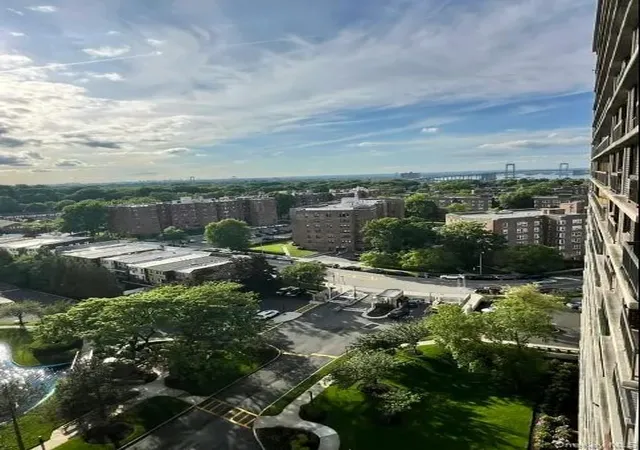 2nd image of 2 Bay Club Dr #15R, Bayside, NY 11360 | MLS# 1012540