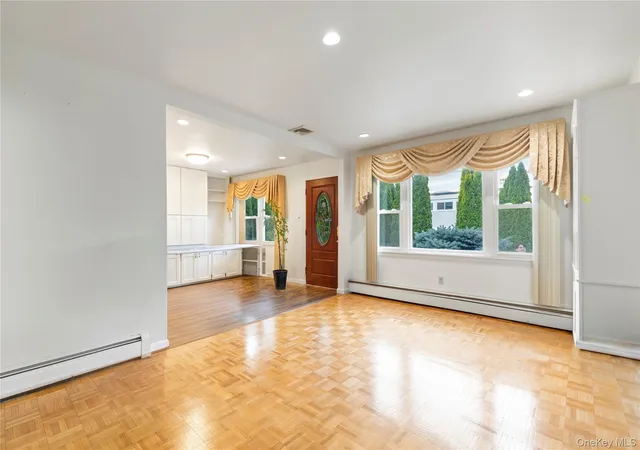 5th image of 36 Richmond St, Syosset, NY 11791 | MLS# 1012561