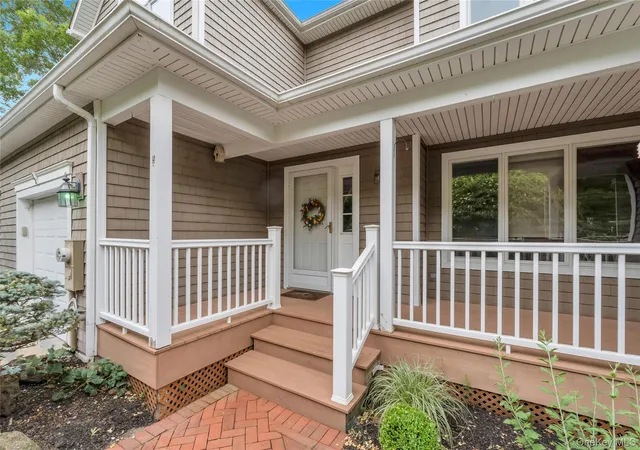 4th image of 22 Kettle Hole Rd, Brookhaven, NY 11949 | MLS# 1012566