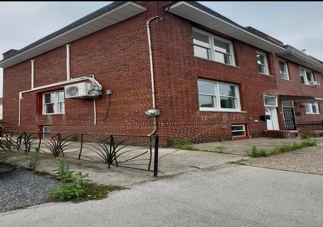 Photo 1 of Single family home for sale at 629 E 89th Street, Brooklyn, NY 11236 | MLS# 1012583 | Listing updated on 2026-06-12