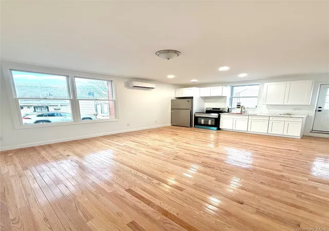 Photo 3 of Single family home for sale at 629 E 89th Street, Brooklyn, NY 11236 | MLS# 1012583 | Listing updated on 2026-06-12
