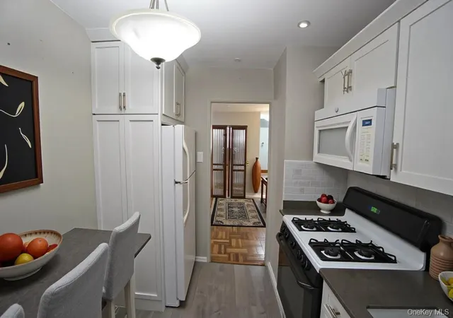 Listing Photo 3 - Condo for sale in building located at 123-40 83rd Ave Ave, New York, NY 11415 - Unit #6D