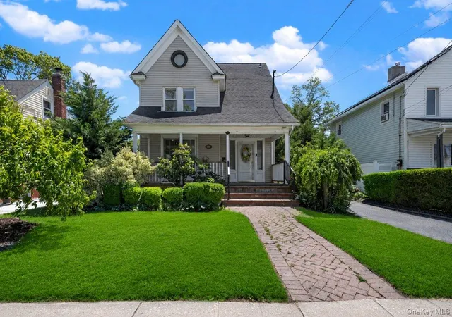 1st image of 806 Miller Pl, Hempstead, NY 11510 | MLS# 1012590