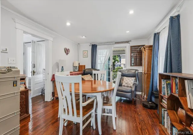 4th image of 806 Miller Pl, Hempstead, NY 11510 | MLS# 1012590