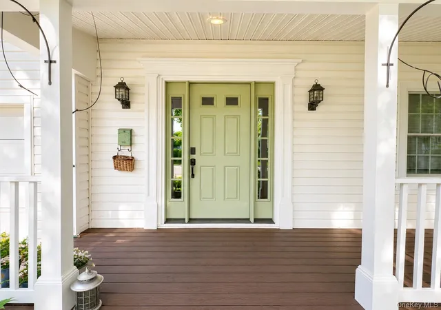Photo 3 of Sale Pending at 15 Anita Pl, Farmingdale, NY 11735 | MLS# 1012598 | Listing updated on 2026-07-22