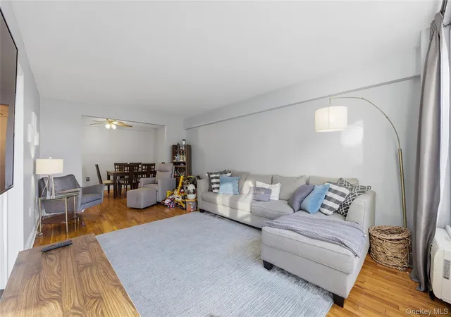 5th image of 21 Fairview Ave, Eastchester, NY 10709