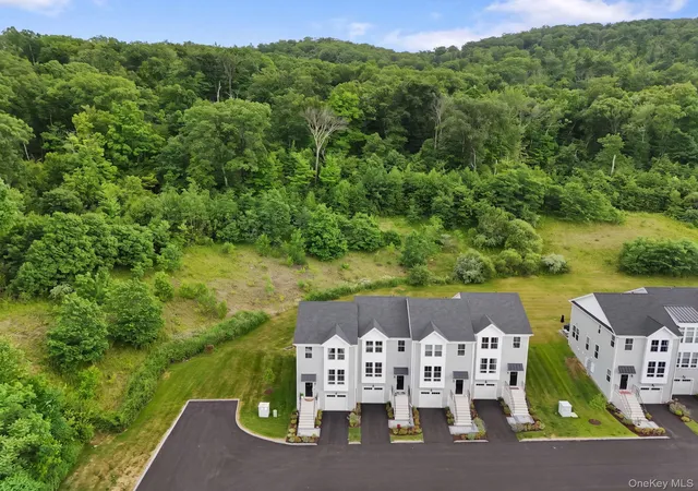 Homes for sale in Fishkill, NY | 4048 Chestnut Ridge Rd, Fishkill, NY 12524 | MLS# 1012628