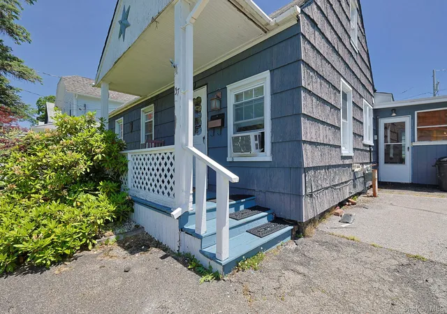 Photo 3 of Sale Pending at 37 Algernon St, Cornwall, NY 12518 | MLS# 1012659 | Listing updated on 2026-09-08
