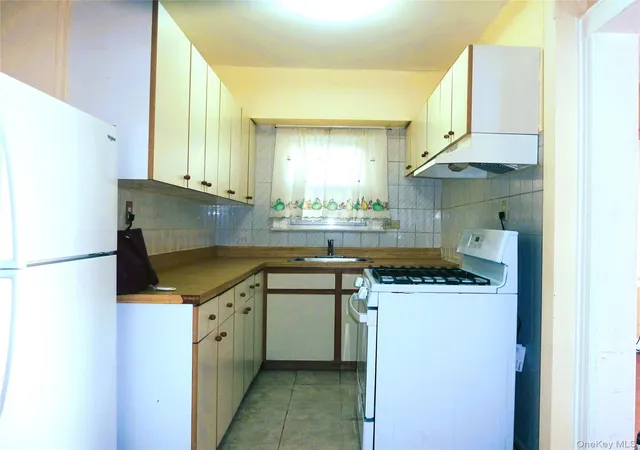 5th image of 2515 Far Rockaway Blvd, Far Rockaway, NY 11691 | MLS# 1012665