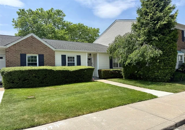 1st image of 26 Harbor Rd N, Babylon, NY 11702 | MLS# 1012689