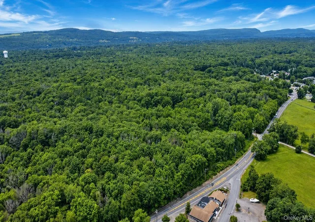 5th image of 575 Creek Rd #5A, Poughkeepsie, NY 12601 | MLS# 1012693