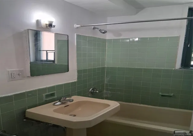3rd image of 1575 Odell St #TB, New York, NY 10462 | MLS# 1012694