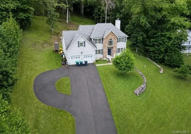 Photo 1 of Single family home for sale at 14 Apple Hl Dr, Highland Mills, NY 10930 | MLS# 1012714 | Listing updated on 2026-10-14