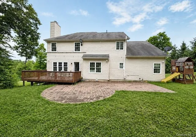 Photo 2 of Single family home for sale at 14 Apple Hl Dr, Highland Mills, NY 10930 | MLS# 1012714 | Listing updated on 2026-10-14