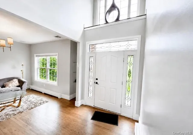 Photo 3 of Single family home for sale at 14 Apple Hl Dr, Highland Mills, NY 10930 | MLS# 1012714 | Listing updated on 2026-10-14