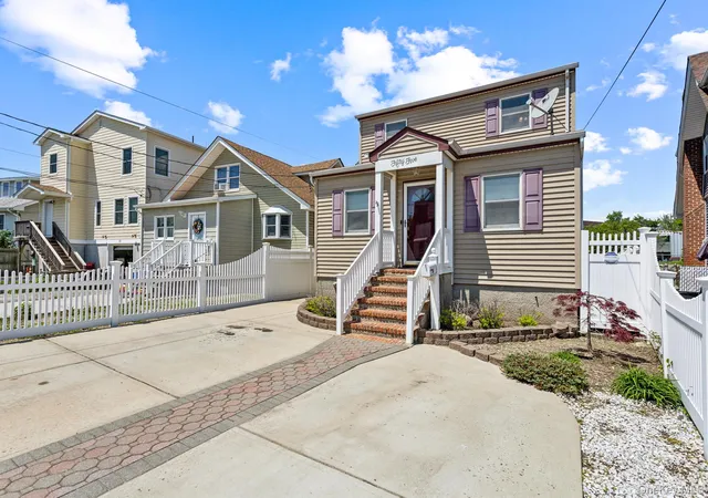 Photo 3 of Sale Pending at 55 West Ave, Hempstead, NY 11559 | MLS# 1012755 | Listing updated on 2026-08-22