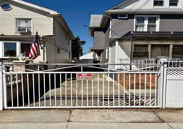 2nd image of 9716 127th St, South Richmond Hill, NY 11419 | MLS# 1012766