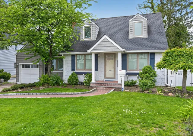 1st image of 161 Greenway W, New Hyde Park, NY 11040 | MLS# 1012773