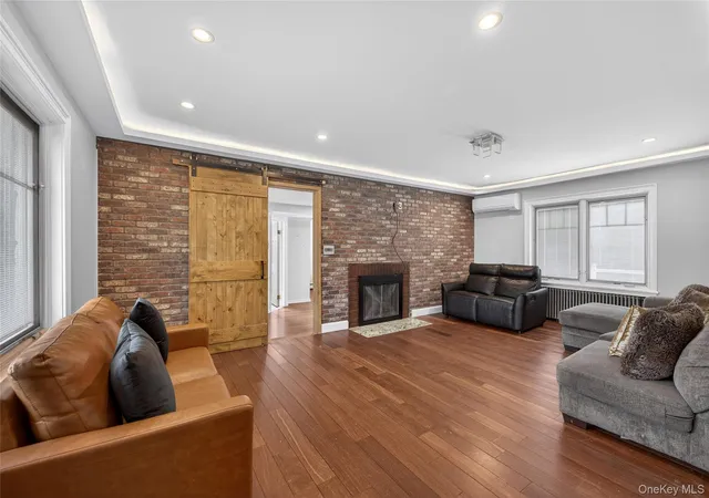 2nd image of 161 Greenway W, New Hyde Park, NY 11040 | MLS# 1012773