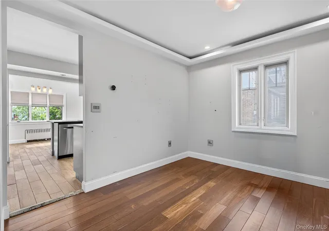 4th image of 161 Greenway W, New Hyde Park, NY 11040 | MLS# 1012773