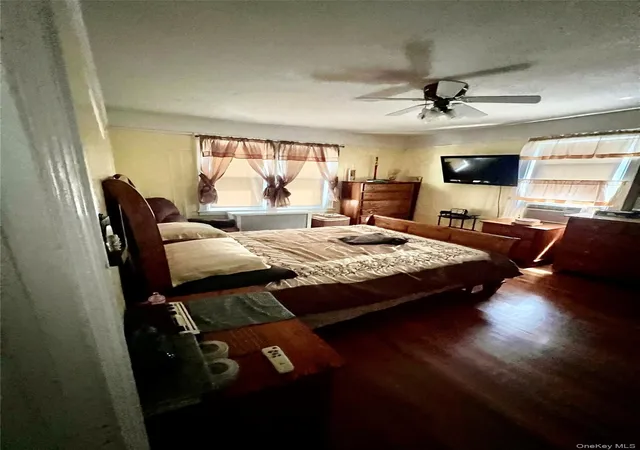Photo 4 of Single family home for sale at 10022 Francis Lewis Blvd, Queens Village, NY 11429 | MLS# 1012781 | Listing updated on 2026-06-22