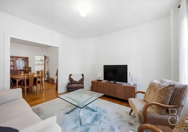 Photo 4 of Sale Pending at 30-19 33rd Street, Astoria, NY 11102 | MLS# 1012789 | Listing updated on 2026-09-01