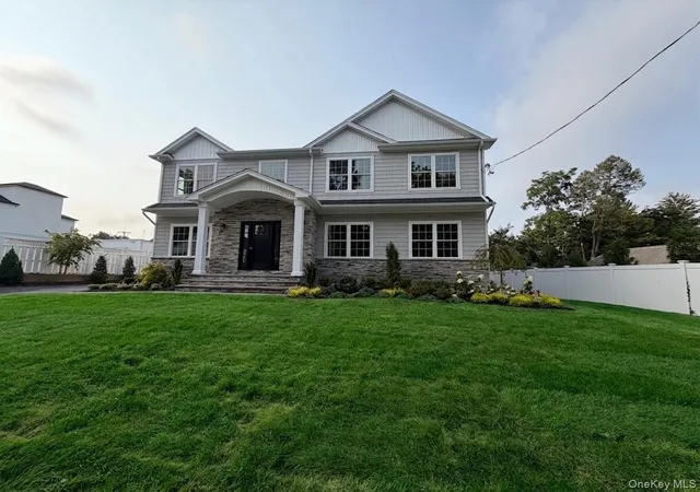 Photo 2 of Single family home for sale at 37 Church St, Oyster Bay, NY 11791 | MLS# 1012793 | Listing updated on 2026-10-03