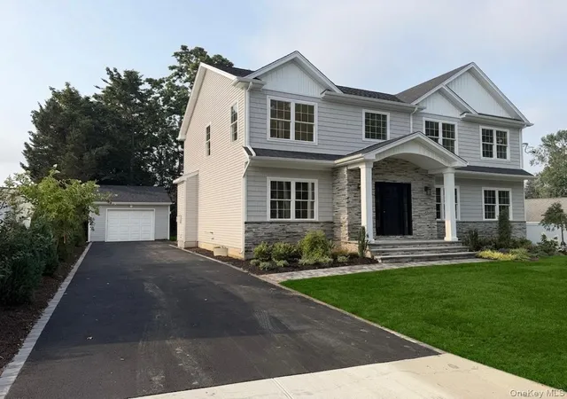 Photo 3 of Single family home for sale at 37 Church St, Oyster Bay, NY 11791 | MLS# 1012793 | Listing updated on 2026-10-03