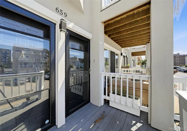 3rd image of 659 E Broadway, Hempstead, NY 11561