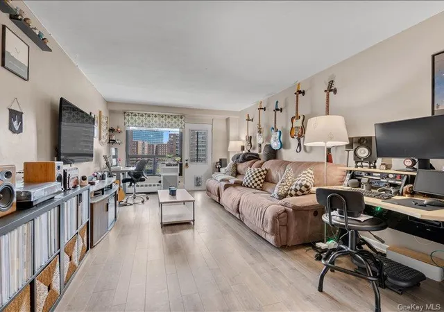 Homes for sale in New York, NY | 6125 98th St #11C, New York, NY 11374 | MLS# 1012843
