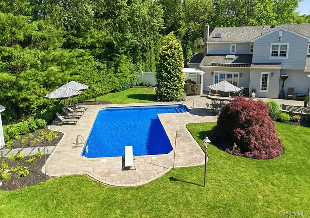 Photo 2 of Sale Pending at 9 Vannina Pl, Huntington, NY 11743 | MLS# 1012886 | Listing updated on 2026-09-12