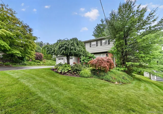 Homes for sale in Clarkstown, NY | 14 Tyler Pl, Clarkstown, NY 10954 | MLS# 1012908
