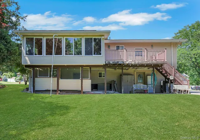 3rd image of 6 Hannah Ln, Valley Cottage, NY 10989 | MLS# 1012931